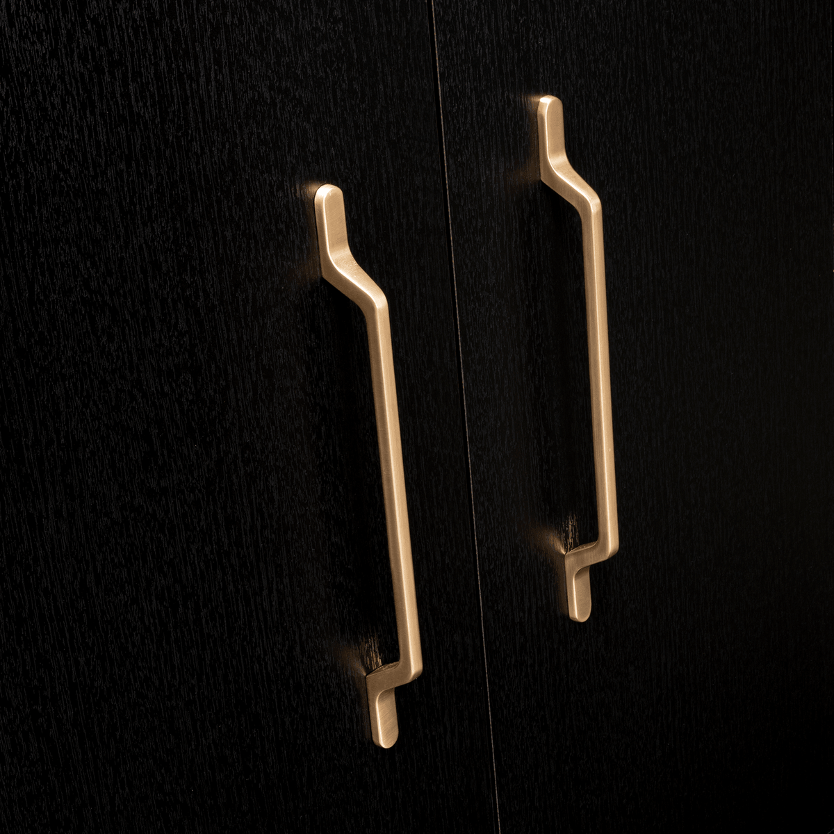 Closet Golden, Wengue, Variedad de Entrepaños y Seis Puertas Abatibles - vista 4