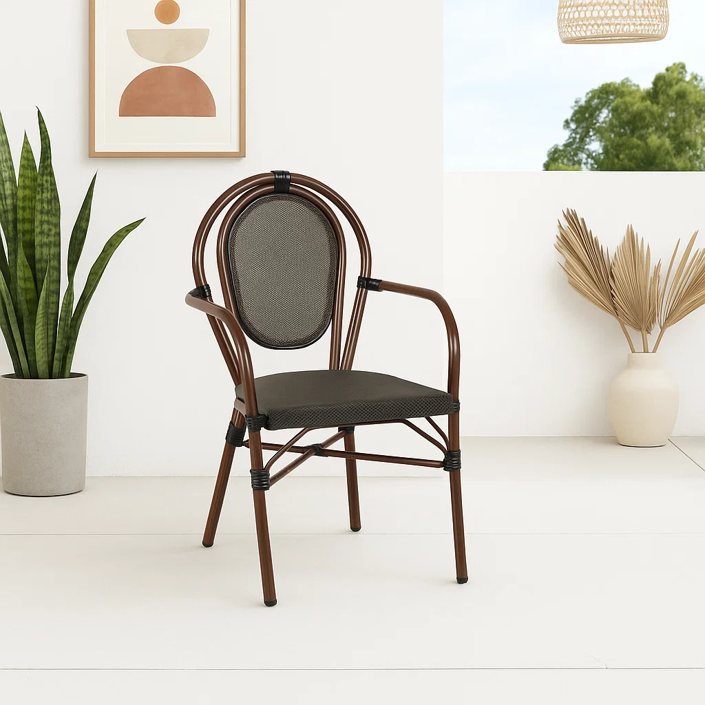 Silla Provence Parisina Rattan con reposabrazos - Café Oscuro