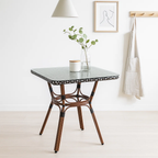 Mesa Bistro Parisina con Metál y Rattan Sintético para el hogar, disponible en Mons