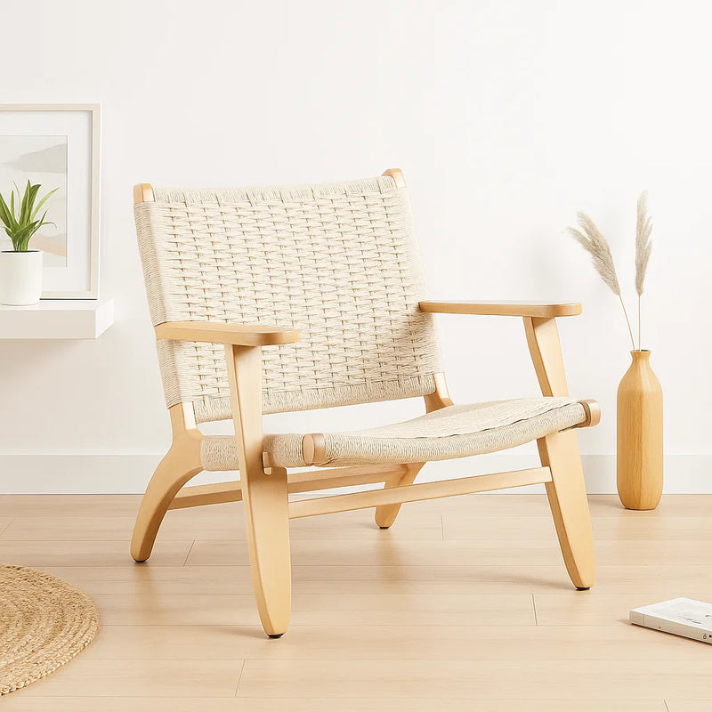 Butaca Sitial Danesa Wegner Madera e Hilo de Cuerda para el hogar, disponible en Mons
