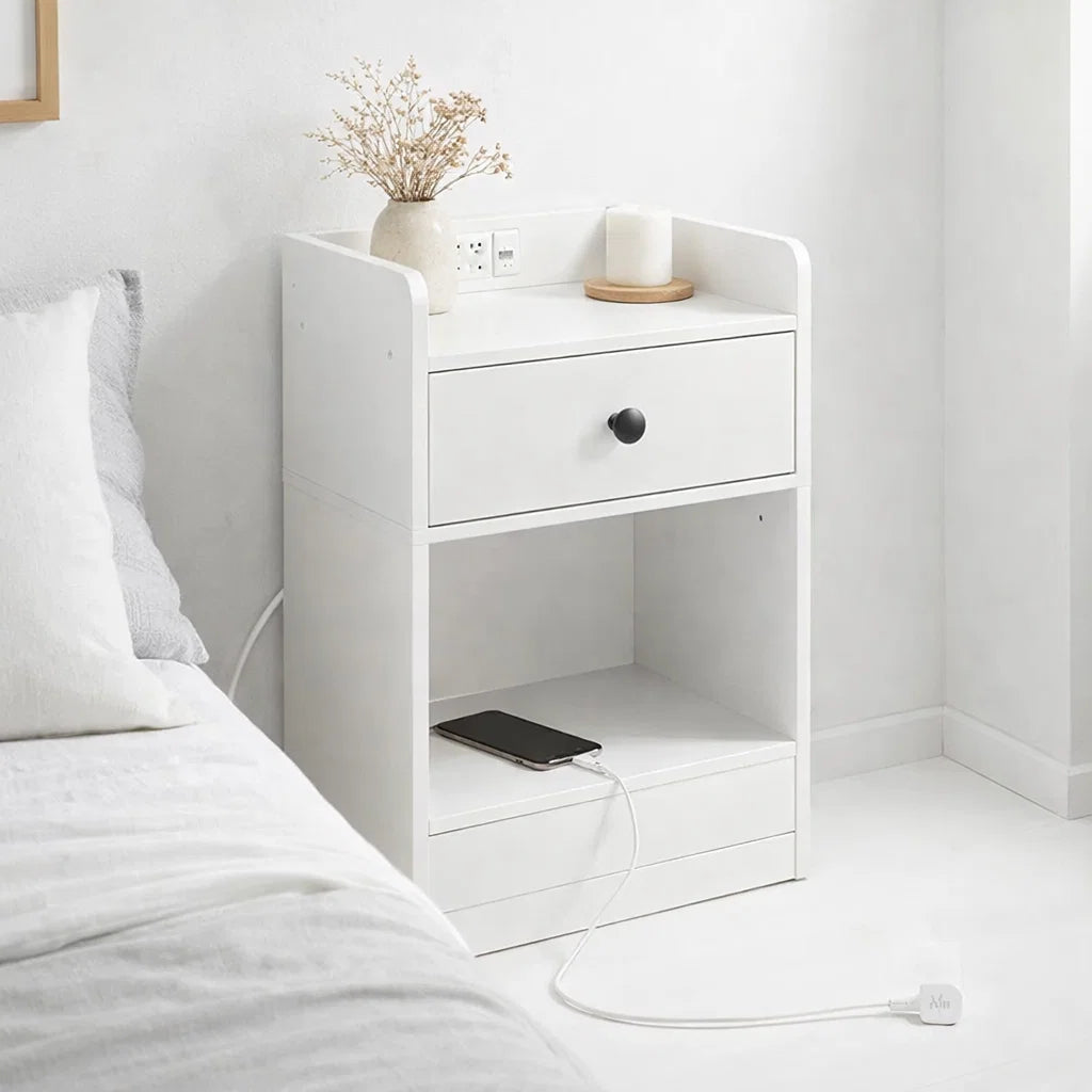 Velador Luma Mini con Enchufe Integrado Compacto - Blanco para el hogar, disponible en Mons